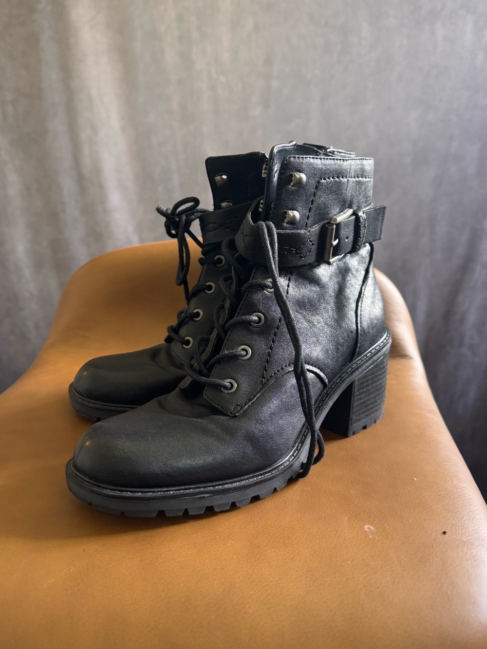 Women's Black Lace-Up Block Heel Ankle Boots